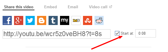 在特定点启动 YouTube 视频