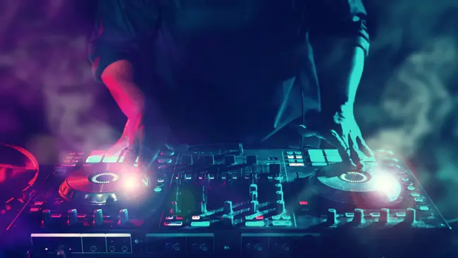What to Look for When Buying a New Dj Equipment
