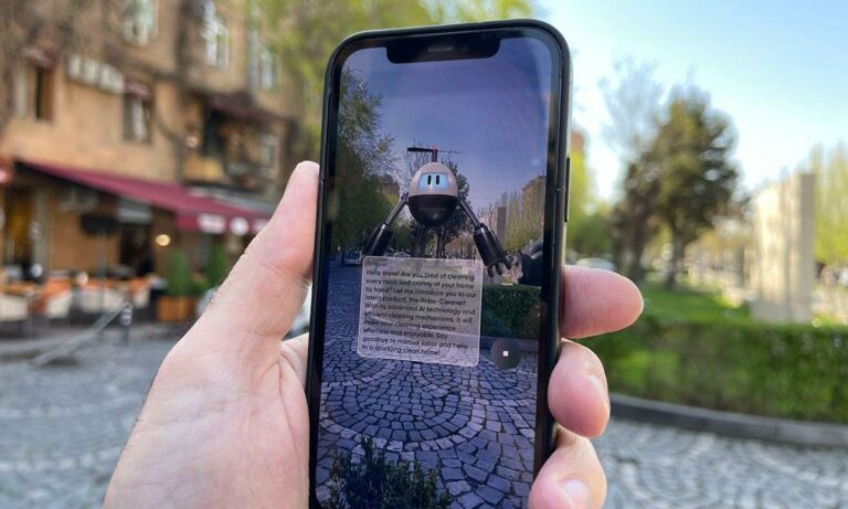 Сфероид за покретање АИ аватара у проширеној стварности