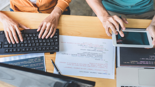 L'étude de la grammaire améliore la lisibilité du code